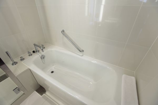 Bathtub Repair in North Charleston